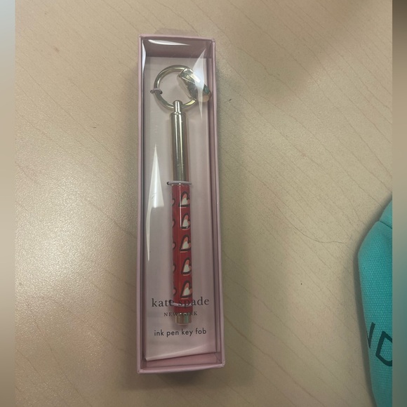 Kate Spade HEARTS Pen Key Fob - Picture 4 of 5